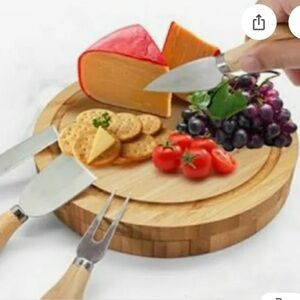 Sorrento Cheese Set with Cutting Board - Silver and Brown